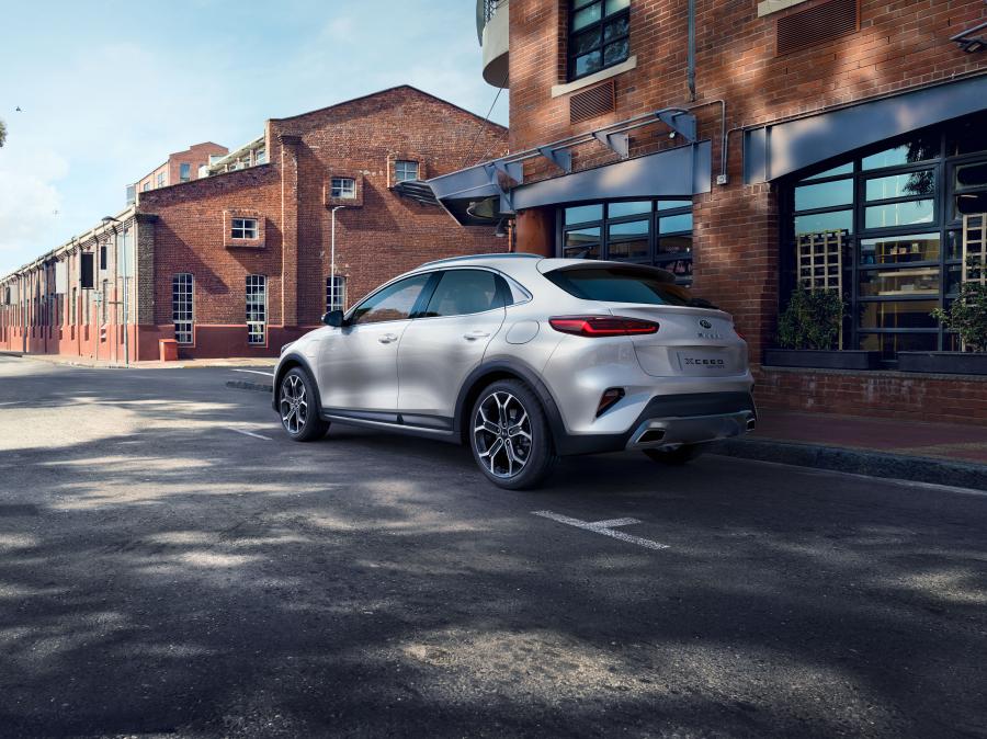  Kia XCeed PHEV 2019 года  (WW) (фото 5 из 30)